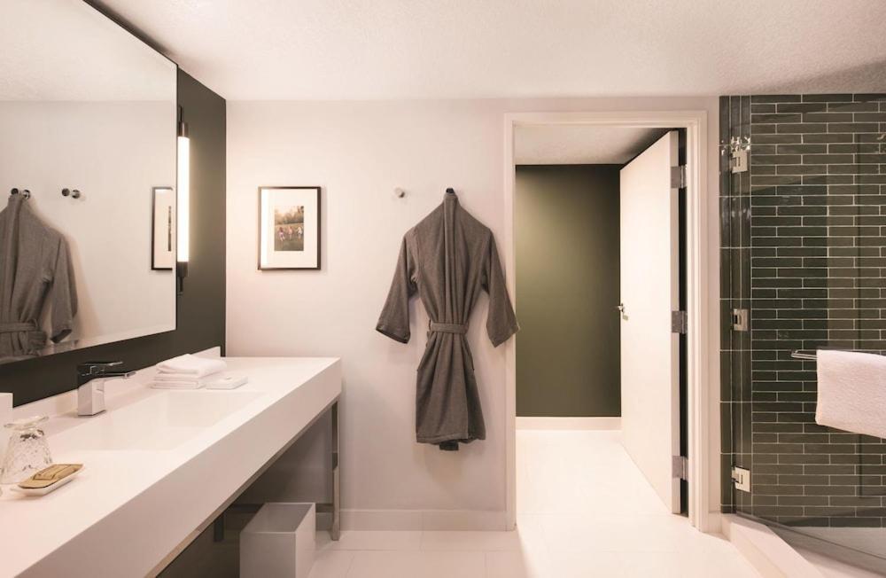 Park Mgm Las Vegas By Suiteness Room photo