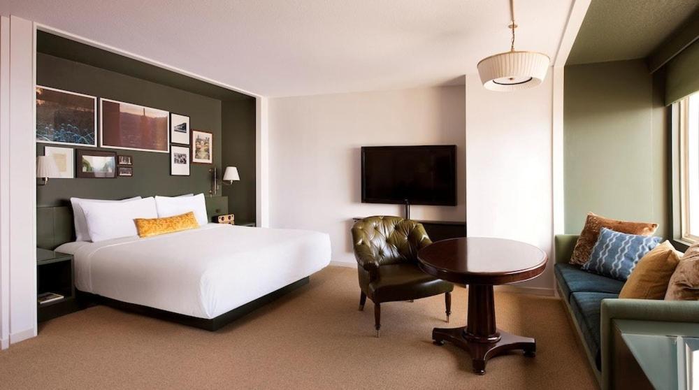 Park Mgm Las Vegas By Suiteness Room photo