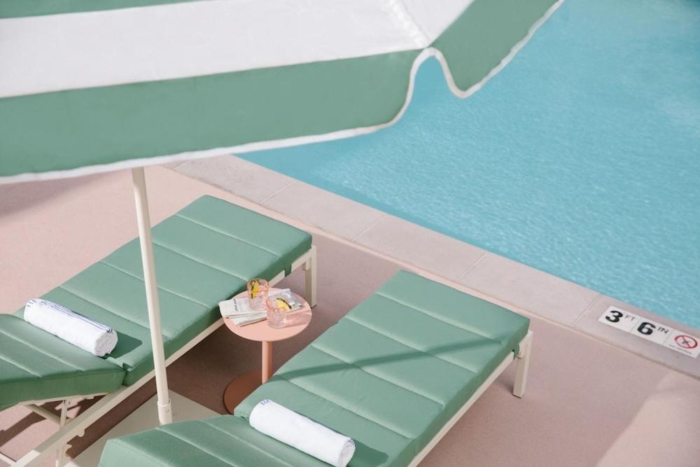 Park Mgm Las Vegas By Suiteness Exterior photo